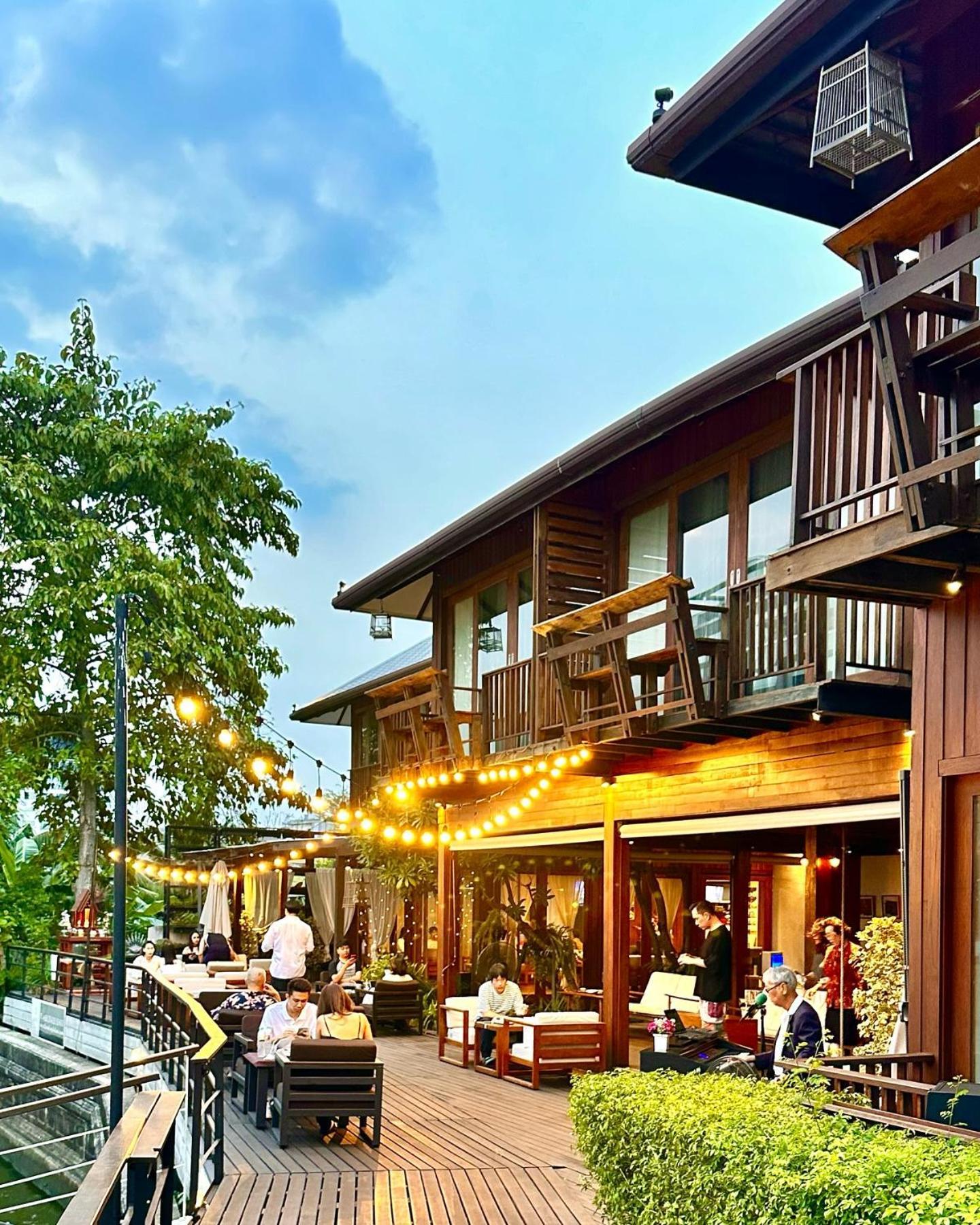 Chann Bangkok Noi Exterior photo